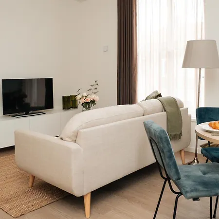 Urban Aparthotel
