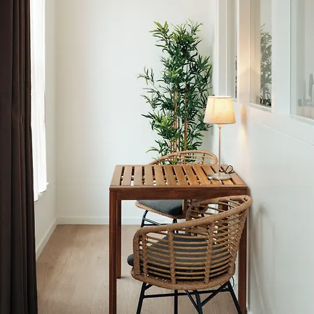 Urban מלון דירות איינדהובן