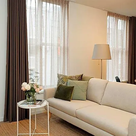 Aparthotel Urban